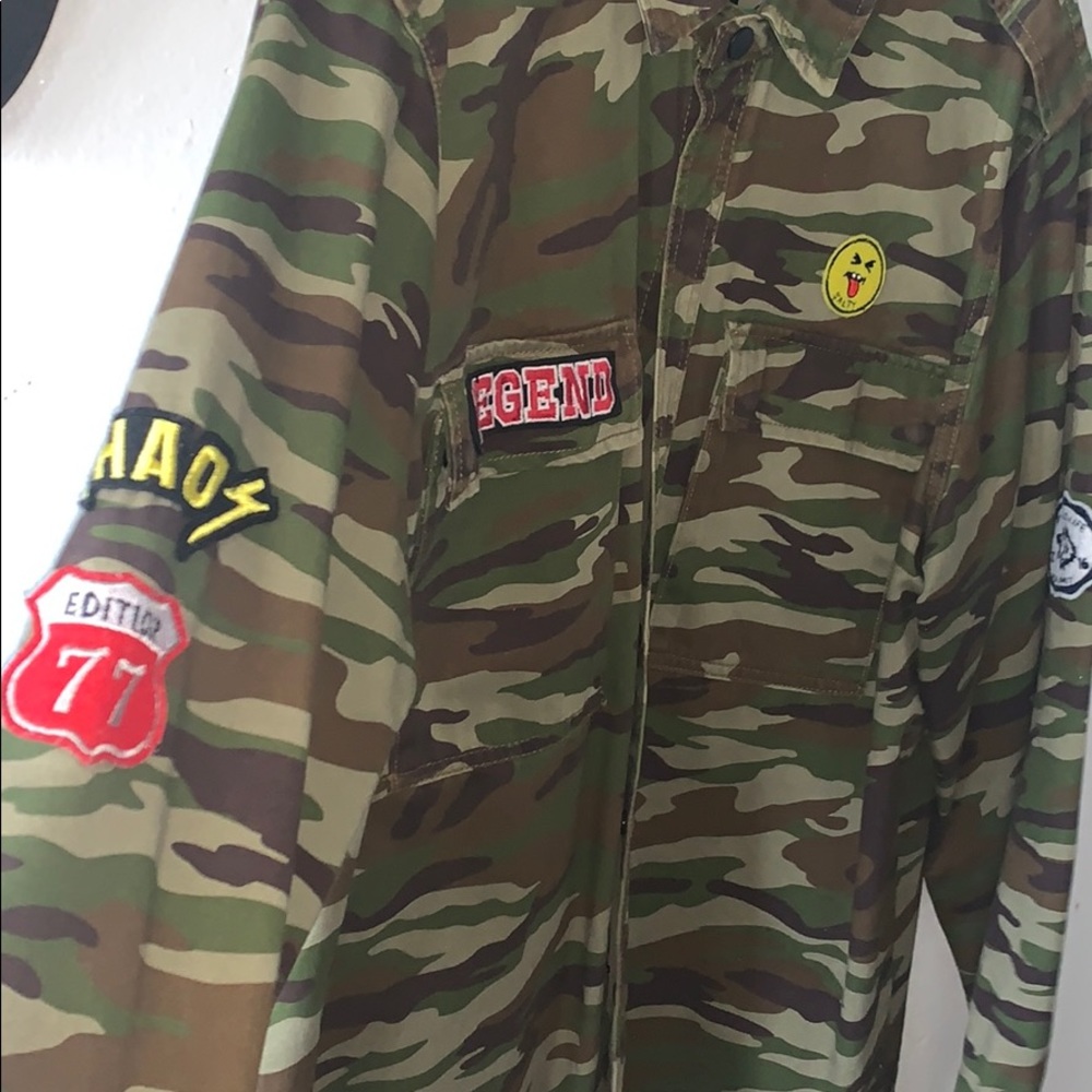 Camo Button Jacket - Picture 2 of 3